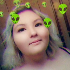 Meet your Posher, Iliana